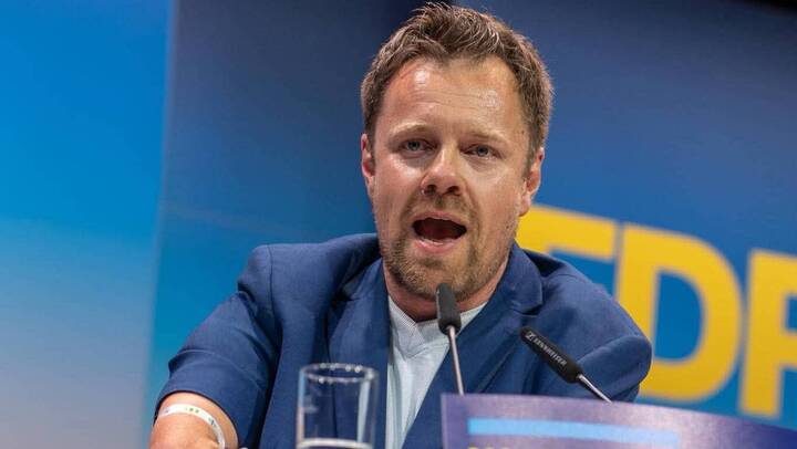 David Dietz ist neuer pflegepolitischer Sprecher der FDP. Dem Wechsel voraus ging sein Abschied als Geschäftsführer der Pflegekammer Rheinland-Pfalz.