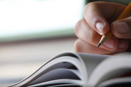 Was der angeklagte Krankenpfleger dem Gericht sagen will, gerät zur Wutrede. Fehler und Faulheit kritisiert der Mann unter Kollegen. 