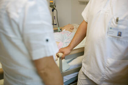 Kolleginnen erzählen im Prozess von verstörenden Bemerkungen über Patienten. Außerdem hatte der angeklagte Krankenpfleger den Ruf, höhere Dosen zu spritzen. Kolleginnen erzählen im Prozess von verstörenden Bemerkungen über Patienten. Außerdem hatte der angeklagte Krankenpfleger den Ruf, höhere Dosen zu spritzen.