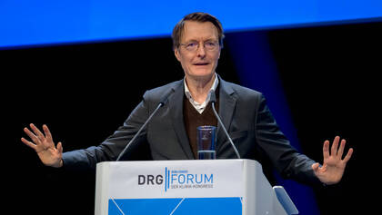 Karl Lauterbach kann aufatmen: Der Bundesrat gibt grünes Licht, das KHVVG kommt.  Karl Lauterbach kann aufatmen: Der Bundesrat gibt grünes Licht, das KHVVG kommt.