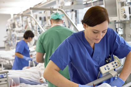 Diesen Wintersemester gehen in Köln und Göttingen zwei neue universitäre Studiengänge an den Start.