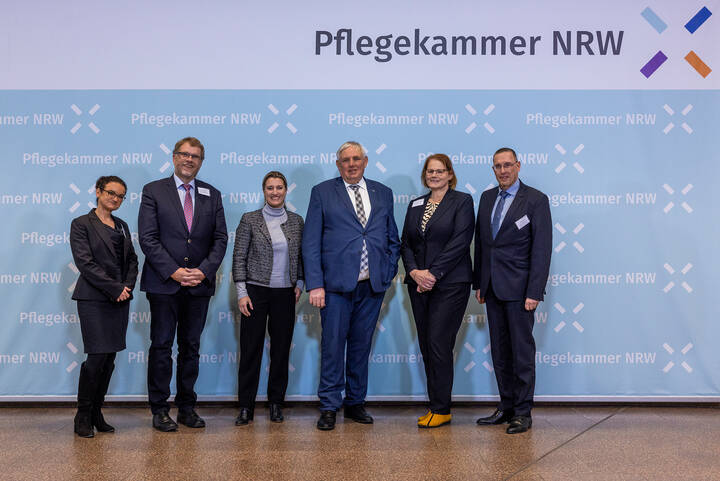 Die konstituierende Sitzung am Freitag hat die erste Wahlperiode der gewählten Kammerversammlung eingeläutet.