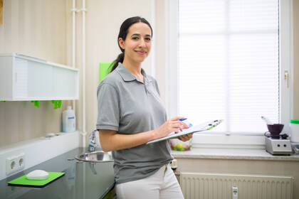 Der ICN warnt vor einer Fehlverteilung von Pflegekräften: Zu viele arbeiteten im Krankenhaus, zu wenige in der Gemeinde. Community Nursing gewinnt an Bedeutung.