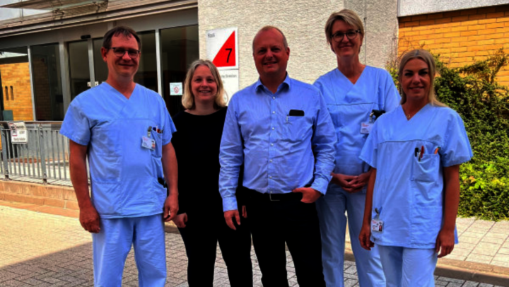 Nach dem Start vor sechs Monaten zieht Pflegedirektor Sascha Kropp eine positive Bilanz zur Arbeit des Pflegebeirats. 