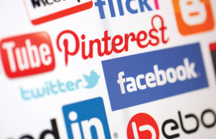 Was dürfen Pflegekräfte auf Social Media – und was nicht? Eine Juristin und eine Pflege-Influencerin erklären, welche Regeln gelten, worauf beim Posten geachtet werden muss und wie authentische Beiträge gelingen.