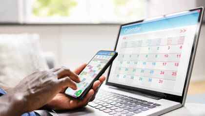 Verbände aus der Pflege-, Gesundheits- und Sozialbranche fordern eine Reform der Digitalisierungsfinanzierung und klare politische Strategien. Die Potenziale digitaler Lösungen bleiben bislang ungenutzt. Verbände aus der Pflege-, Gesundheits- und Sozialbranche fordern eine Reform der Digitalisierungsfinanzierung und klare politische Strategien. Die Potenziale digitaler Lösungen bleiben bislang ungenutzt.