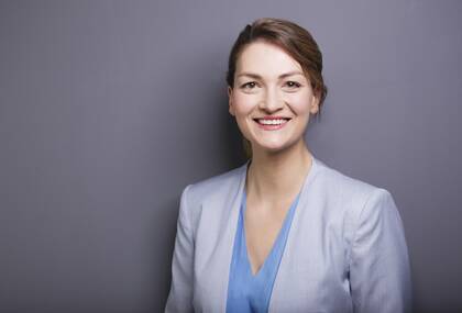 Bayerns CSU-Gesundheitsministerin fordert, das deutsche Gesundheitssystem auf Krisen vorzubereiten – auch auf kriegerische Angriffe.