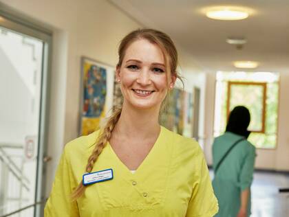 Der Autor beschreibt und kommentiert die Eckpunkte des Gesetzes und argumentiert, weshalb die weitere Entwicklung kritisch zu beobachten sein wird.