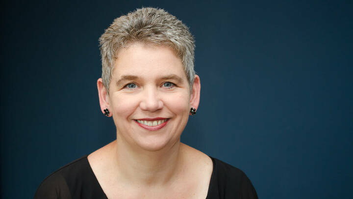 Zukunftsagenda für die Neugestaltung des Gesundheitswesens. DPR-Präsidentin Christine Vogler fordert bessere Arbeitsbedingungen und mehr Mitsprache der Profession Pflege.