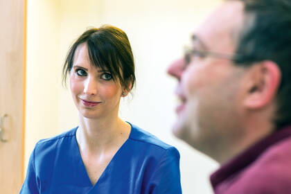 Für psychiatrische Settings gelten besondere Anforderungen bezüglich Vorbehaltsaufgaben. 