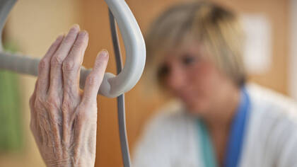 alte Menschen, Krankenhäuser, Personal,