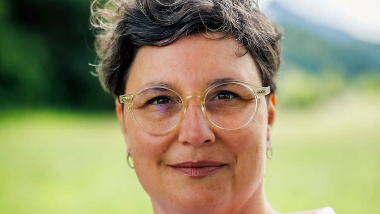 VdPB-Präsidentin Kathrin Weidenfelder über die Organisation einer bundesweiten Pflegelobby und die dafür nötige Zusammenarbeit, etwa mit Pflegekammern. 