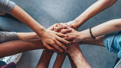 Wie das Universitätsklinikum Hamburg-Eppendorf nachhaltig international ausgebildete Pflegefachpersonen integriert. Wie das Universitätsklinikum Hamburg-Eppendorf nachhaltig international ausgebildete Pflegefachpersonen integriert.