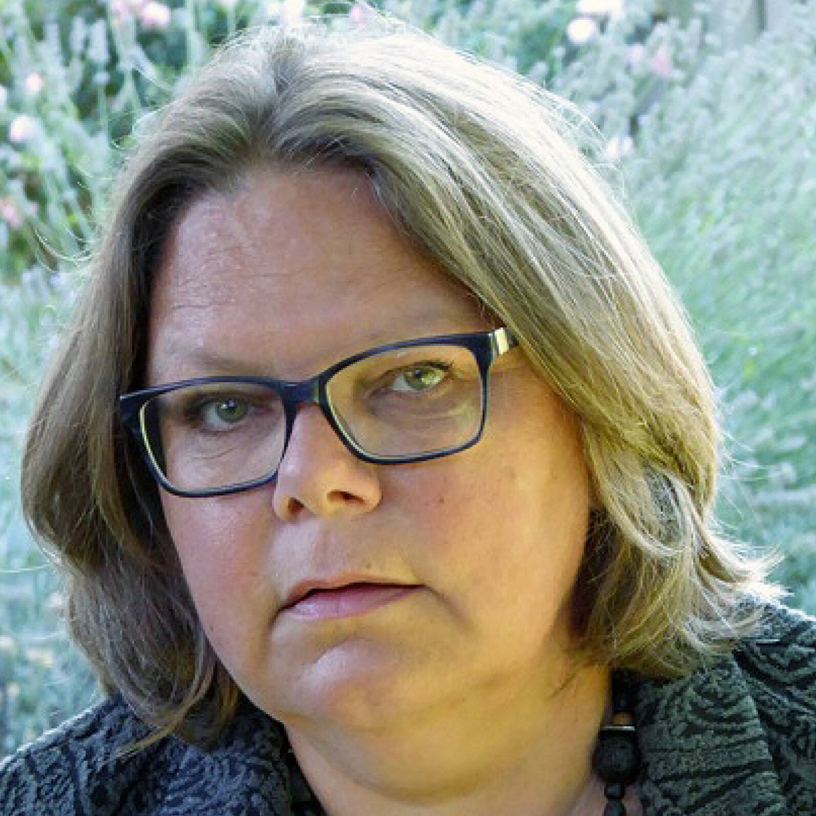 Dr. Dr. Erika Sirsch