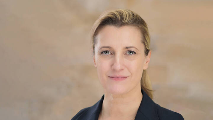 Sandra Postel, Präsidentin der Pflegekammer Nordrhein-Westfalen, erhielt am 30. Januar die Auszeichnung "Pflegemanagerin des Jahres 2026".