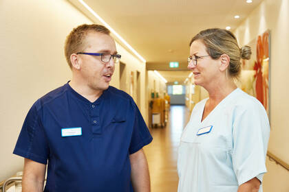 Mit einer möglichen Rückkehr der Wehrpflicht könnte auch ein neuer Zivildienst eingeführt werden. Experten sehen das kritisch und fordern stattdessen mehr Anreize für Freiwilligendienste.