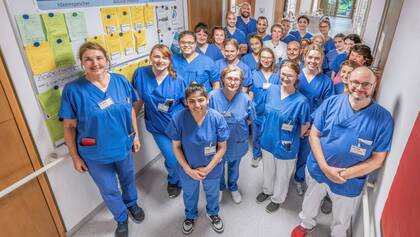 Drei Projekte zur neurologischen Pflege wurden mit dem DGN-Pflegepreis 2025 ausgezeichnet. Sie stärken die interprofessionelle Zusammenarbeit und verbessern die Versorgung.