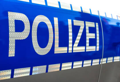 Ein Krankenpfleger aus Dortmund soll am Universitätsklinikum Essen Sexualstraftaten begangen und Kinderpornografie besessen haben. Seit 8. August sitzt er in Untersuchungshaft.