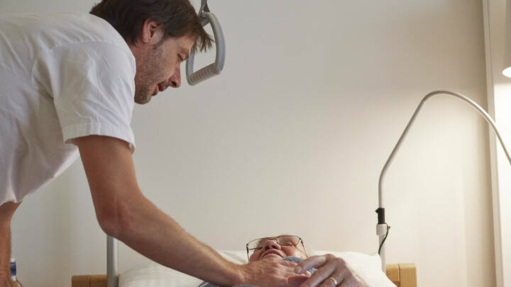 Wenn Patienten Maßnahmen ablehnen: Das rät der Rechtsexperte