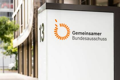 Der DBfK fordert erneut ein Stimmrecht für die Pflege im G-BA. Die Berufsgruppe ist bisher nur beratend beteiligt – trotz wachsender politischer Debatte.