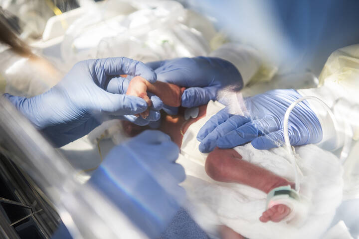 Die Perinatalbefragung des Deutschen Krankenhausinstituts gibt Aufschlüsse darüber, an welchen Stellschrauben die pädiatrische Vertiefung im Rahmen der Generalistik anzupassen ist. 