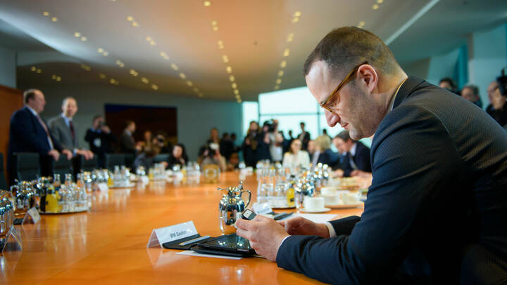 Kabinett soll Pflege-Sofortprogramm noch vor Sommerpause beschließen