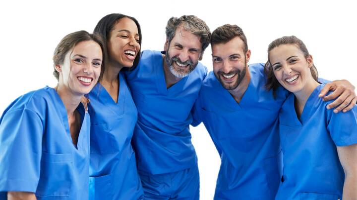 Viele festangestellte Pflegende können sich vorstellen aufgrund besserer Arbeitsbedingungen für eine Zeitarbeitsfirma zu arbeiten. 