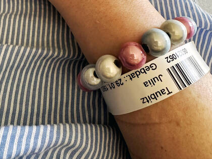 Ein Beispiel dafür, wie wichtig geschulte Pflegefachpersonen für die sensible Betreuung von trans Personen sind.