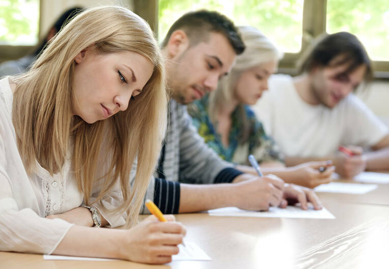 Studierende brauchen wissenschaftliche Begleitung