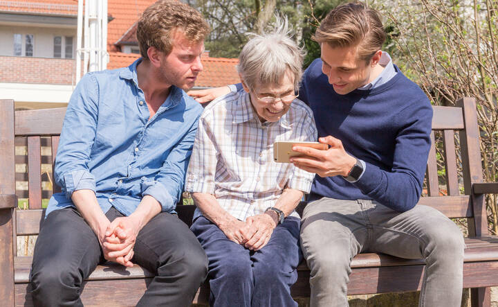 Pflege-Start-up will Kommunikation mit Angehörigen verbessern