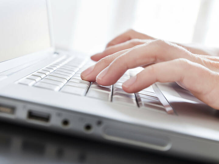 Die Pflegekammer in Schleswig-Holstein hat gefordert, COVID-19 infizierte Pflegenden landesweit zentral zu erfassen. 