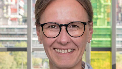 Mit einer externen Lösung wird eine wichtige Personalie besetzt. So soll die Neustrukturierung der Pflege an der Universitätsmedizin Mainz gelingen. Mit einer externen Lösung wird eine wichtige Personalie besetzt. So soll die Neustrukturierung der Pflege an der Universitätsmedizin Mainz gelingen.