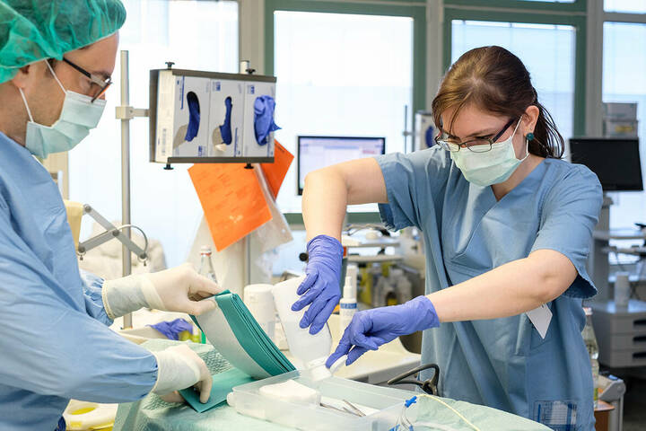 Pflegemanifest: Mehr Verantwortung für Pflegende gefordert