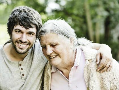 Demenz: Pflegende Angehörige unterstützen