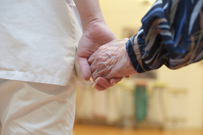 Das Projekt für bessere Arbeitsbedingungen in Pflegeeinrichtungen geht in die Verlängerung. 