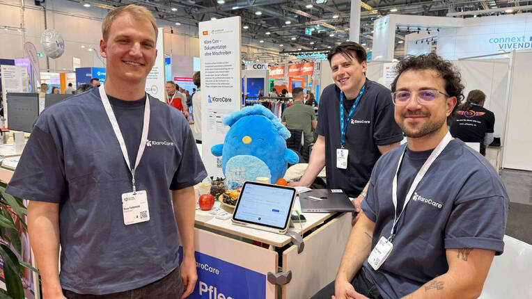 Von KI-gestützter Pflegedokumentation bis Assistenzsystemen: Neue Innovationen erleichtern den Pflegealltag und verbessern Sicherheit, Selbstständigkeit und Versorgung.