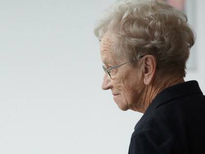 Pflegeheim: Institution oder Zuhause?