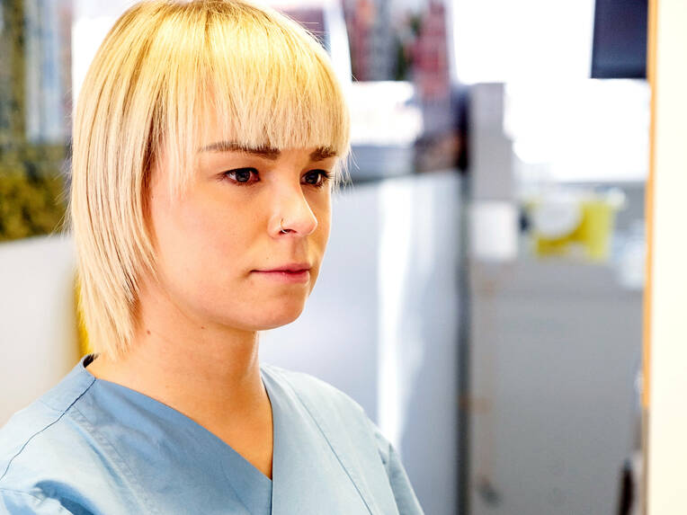 Auf pflegegeleiteten Stationen betreuen Pflegefachpersonen medizinisch stabile Patienten eigenverant­wortlich. Erstmals wird das Konzept in Deutschland erprobt.