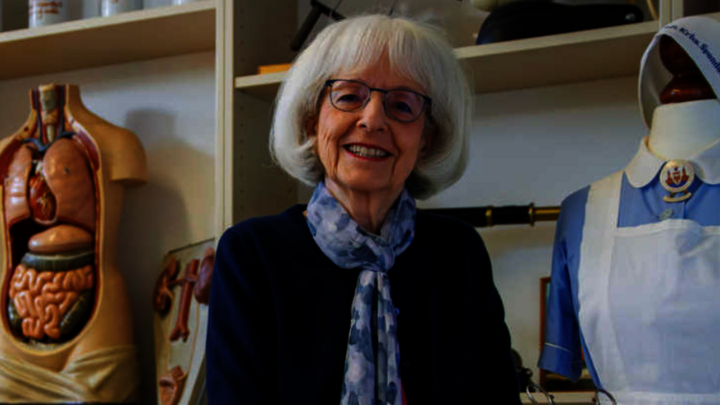 Historische Pflegeobjekte aus dem Vivantes Museum Spandau sind jetzt online verfügbar. Einblicke in 100 Jahre Krankenhausgeschichte.