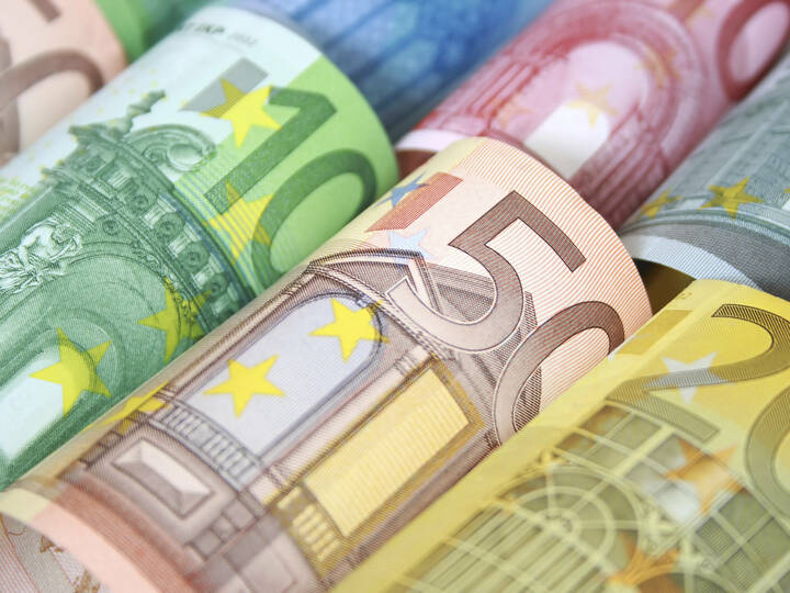 Die Kassen wehren sich massiv dagegen, die Bonuszahlungen für Pflegende in Höhe von 1.500 Euro über die Pflegeversicherung zu finanzieren.