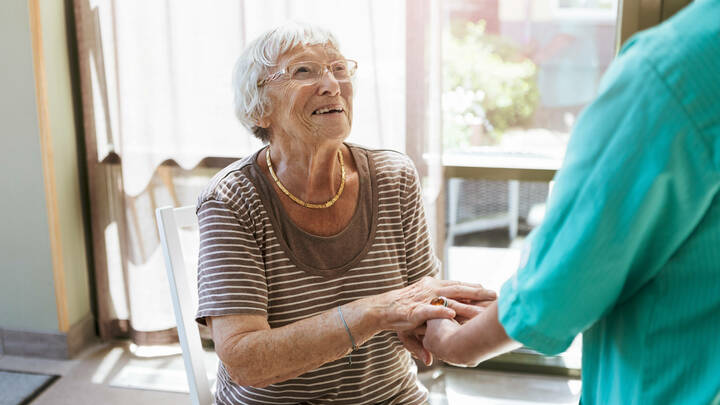 Bundesweit fehlen immer mehr Kurzzeitpflegeplätze. In keinem Bundesland gibt es eine flächendeckende, ausreichende Versorgung.