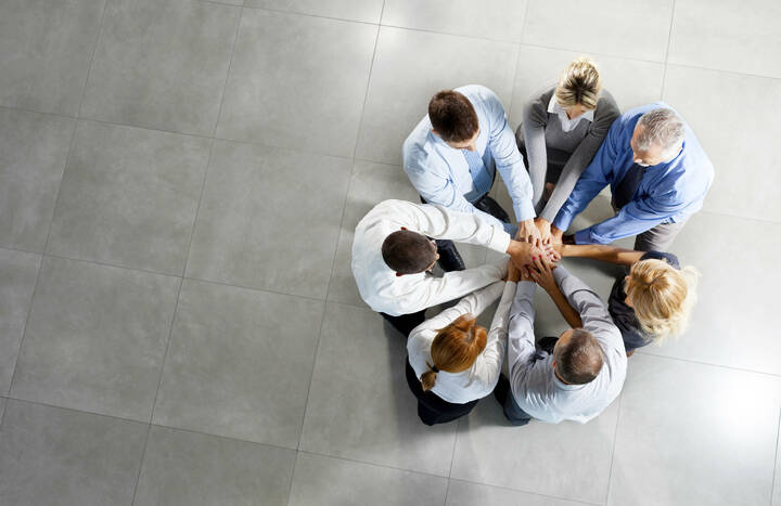 VPU bietet neuer Regierung Unterstützung an