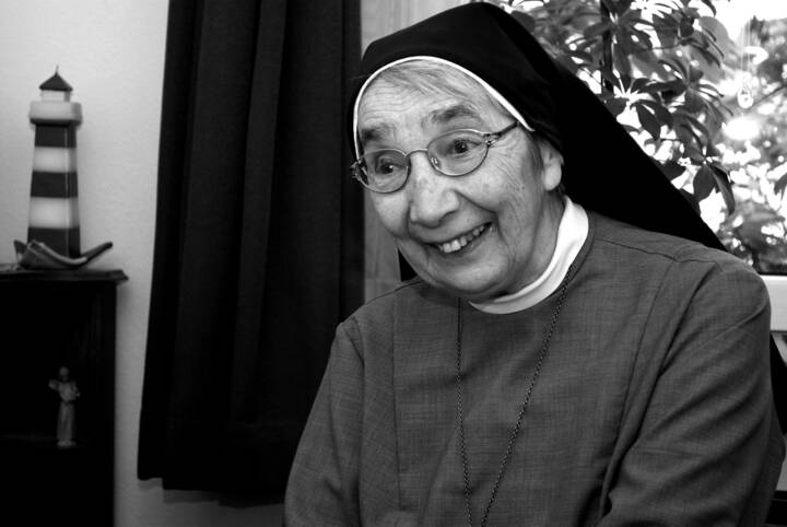 Trauer um Schwester Liliane Juchli