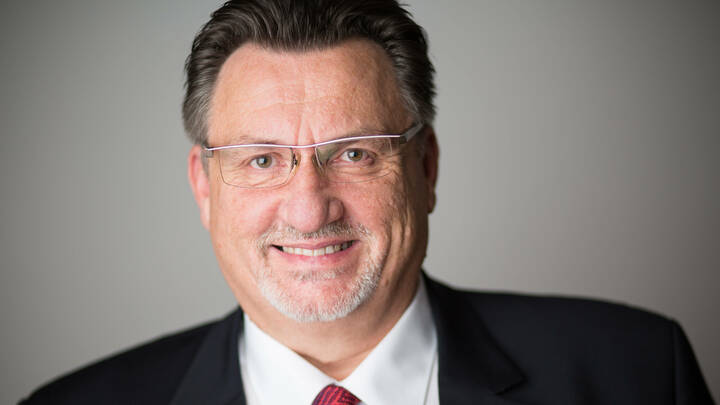 Franz Wagner erhält Ehrendoktortitel der PTHV