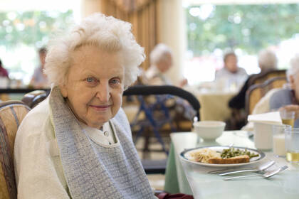 Brandenburg startet den "Pakt für Pflege 2.0", um häusliche Pflege zu stärken, Beratung auszubauen und Fachkräfte zu sichern.