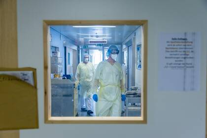 Hat verbesserte Kenntnisse über die Infektionshygiene und die höheren Impfquoten die Häufigkeit von Ausbrüchen inzwischen verringert?