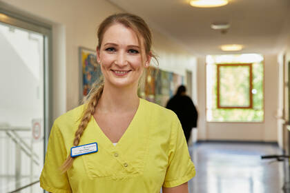 Die künftige Regierungskoalition will die Pflegegesetze zügig auf den Weg bringen. Geplant ist zudem ein fester Sitz mit Stimmrecht für die Pflege. Die künftige Regierungskoalition will die Pflegegesetze zügig auf den Weg bringen. Geplant ist zudem ein fester Sitz mit Stimmrecht für die Pflege.