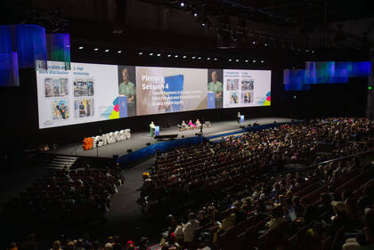 Der Weltbund der Pflegefachpersonen adressiert im "Helsinki-Kommuniqué" drängende Probleme in der Pflege und skizziert Lösungsstrategien. Der Weltbund der Pflegefachpersonen adressiert im "Helsinki-Kommuniqué" drängende Probleme in der Pflege und skizziert Lösungsstrategien.