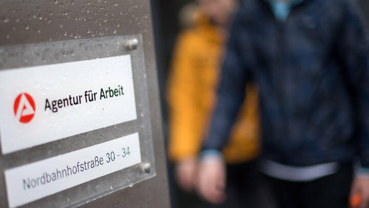 Linke fordern Priorität für Pflegeberufe