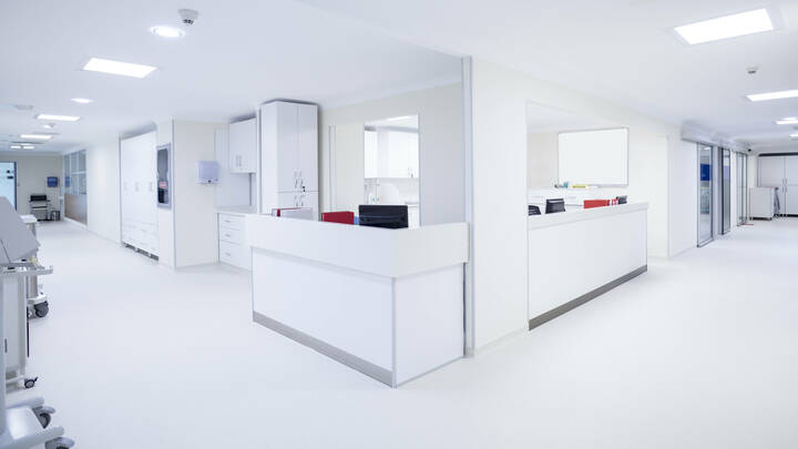 Nach neuesten Erhebungen von DPR, DKG und Verdi fehlen deutschlandweit mehr als 50.000 Pflegende in Krankenhäusern.